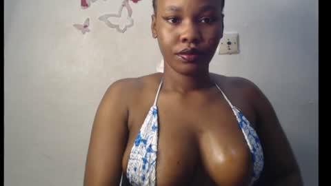 Snapshot of cum_ebony_xxxpetit chatting on 22, 6, 2026 Teeha online show from 22, 6, 2026