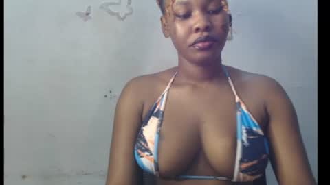 Snapshot of cum_ebony_xxxpetit chatting on 23, 6, 2026 Teeha online show from 23, 6, 2026