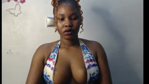 Snapshot of cum_ebony_xxxpetit chatting on 25, 6, 2026 Teeha online show from 25, 6, 2026