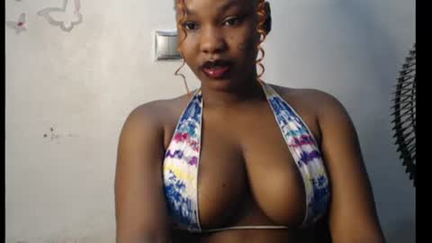 Snapshot of cum_ebony_xxxpetit chatting on 28, 6, 2026 Teeha online show from 28, 6, 2026