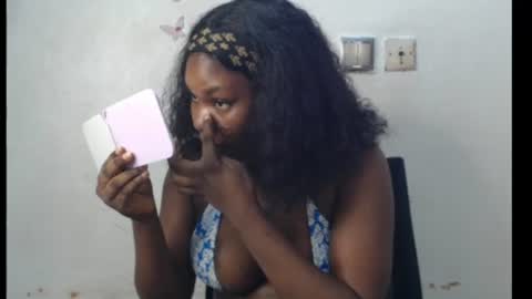 Snapshot of cum_ebony_xxxpetit chatting on 3, 7, 2026 Teeha online show from 3, 7, 2026