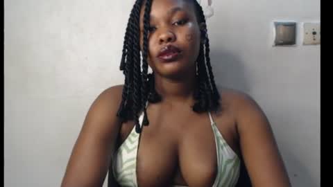 Snapshot of cum_ebony_xxxpetit chatting on 26, 7, 2026 Teeha online show from 26, 7, 2026
