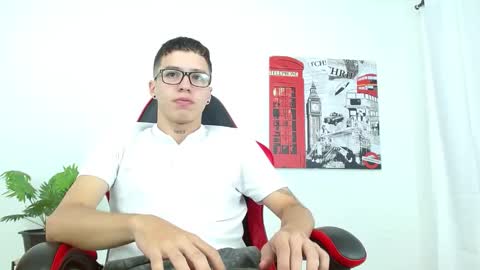 cumandres online show from 22, 9, 2025