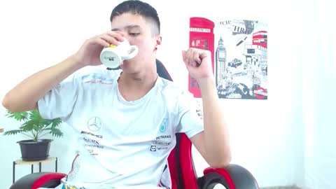 cumandres online show from 1, 10, 2025