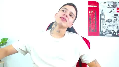 cumandres online show from 4, 2, 2026