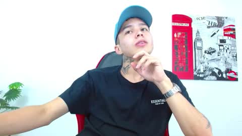 cumandres online show from 24, 2, 2026