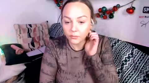 cumguzzlingskank online show from 22, 11, 2025