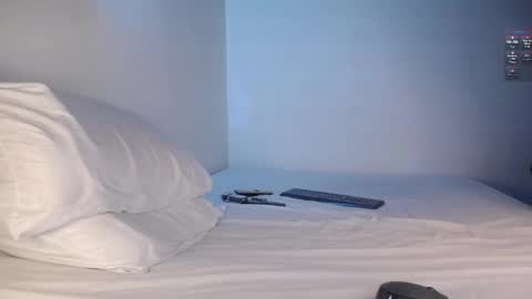 Snapshot of cummerlatino chatting on 25, 2, 2025 cummerlatino online show from 25, 2, 2025