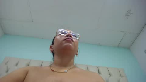 Snapshot of cumontitsxxx chatting on 27, 5, 2026 Cumontitsxxx online show from 27, 5, 2026