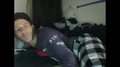 Snapshot of cumslutboi27 chatting on 18, 1, 2025 cumslutboi27 online show from 18, 1, 2025