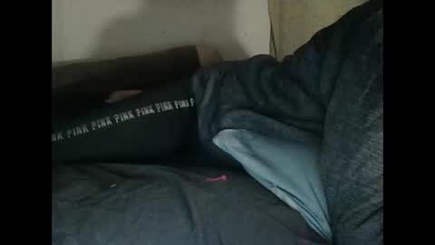 Snapshot of cumslutboi27 chatting on 21, 1, 2025 cumslutboi27 online show from 21, 1, 2025
