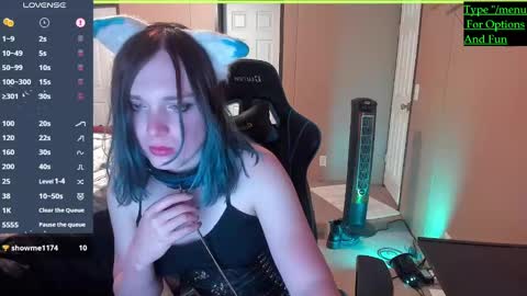 cupcakecrow online show from 8, 3, 2025