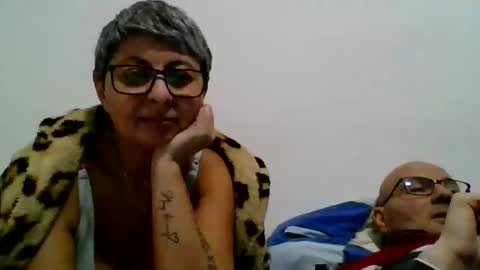 couple online show from 3, 12, 2024