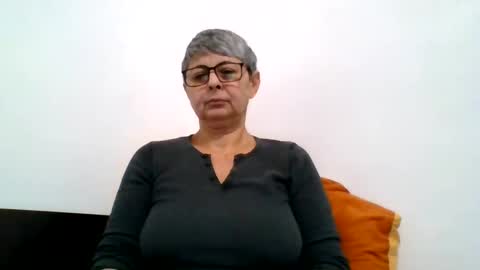 couple online show from 31, 12, 2024