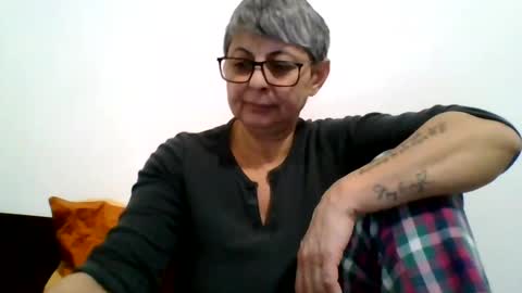 couple online show from 31, 12, 2024