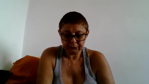 couple online show from 18, 9, 2025