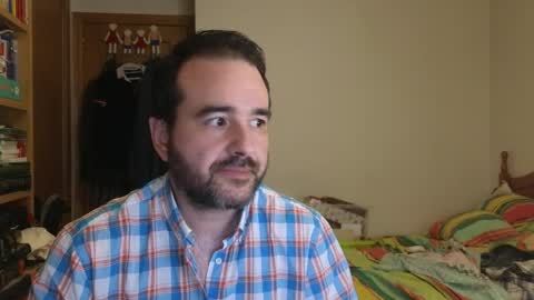 curiosillo1983 online show from 4, 6, 2026