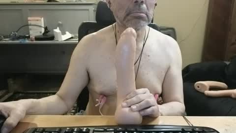 Curiousbisex22 online show from 7, 8, 2026