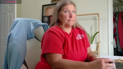 curious couple online show from 9, 3, 2026