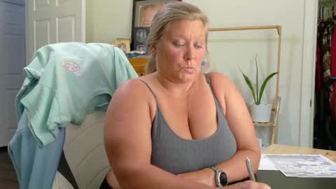 curious couple online show from 14, 4, 2026