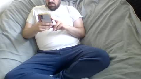 Snapshot of curiouser_guy chatting on 26, 5, 2026 curiouser_guy online show from 26, 5, 2026