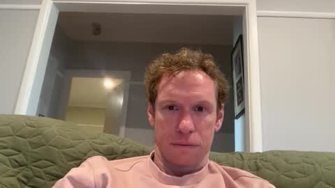 Snapshot of curiousmike6 chatting on 11, 5, 2026 curiousmike6 online show from 11, 5, 2026