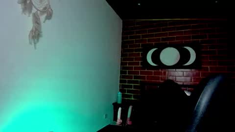 Snapshot of curly_scarlett69 chatting on 19, 12, 2025 curly_scarlett69 online show from 19, 12, 2025