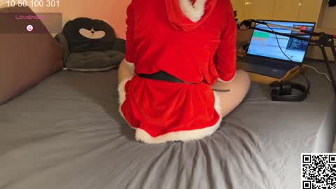 Snapshot of curlyboyy_ chatting on 24, 12, 2024 Mike pvt is open online show from 24, 12, 2024