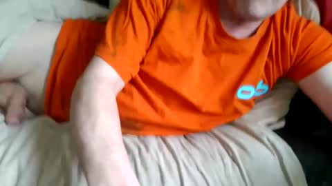 curvelover1977 online show from 7, 6, 2026