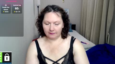 curvy_girlz online show from 18, 10, 2025