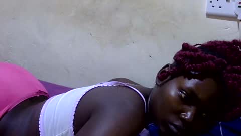 curvy_queen12 online show from 15, 7, 2026
