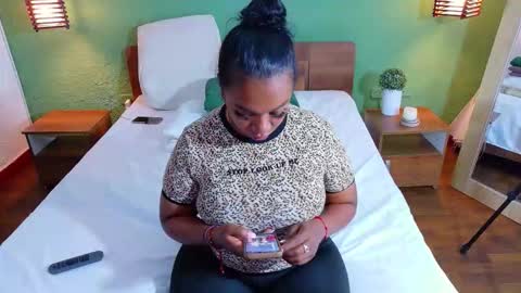 Snapshot of curvyebonyy_ chatting on 23, 2, 2026 Danna online show from 23, 2, 2026