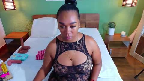 Snapshot of curvyebonyy_ chatting on 28, 2, 2026 Danna online show from 28, 2, 2026