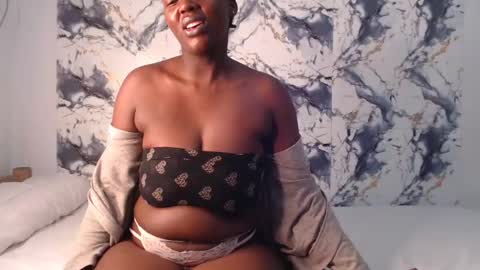 Snapshot of curvyj255 chatting on 25, 7, 2026 curvyj255 online show from 25, 7, 2026