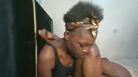 Snapshot of cute_angel11 chatting on 9, 10, 2025 angel online show from 9, 10, 2025