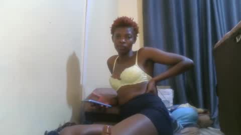 Snapshot of cute_banice chatting on 5, 1, 2025 cute_banice online show from 5, 1, 2025