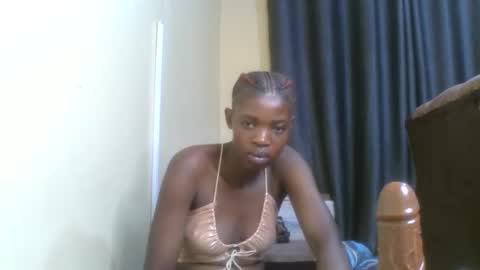 Snapshot of cute_banice chatting on 6, 1, 2025 cute_banice online show from 6, 1, 2025