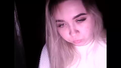 Snapshot of cute_beauty05 chatting on 24, 10, 2025 cute_beauty05 online show from 24, 10, 2025