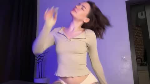 cute_bubbles online show from 4, 4, 2026