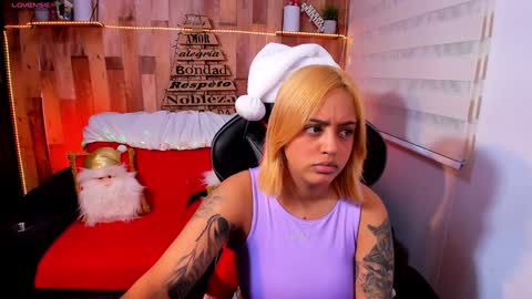Snapshot of cute_elii chatting on 5, 12, 2024 Independent Model online show from 5, 12, 2024