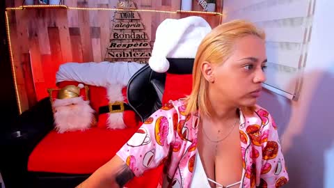 Snapshot of cute_elii chatting on 9, 12, 2024 Independent Model online show from 9, 12, 2024