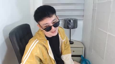 Snapshot of cute_enzo24 chatting on 13, 12, 2024 cute_enzo24 online show from 13, 12, 2024