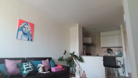 Snapshot of cute_friends chatting on 22, 11, 2025 Cute friends online show from 22, 11, 2025