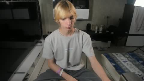 Snapshot of cute_grecha chatting on 25, 6, 2026 Grisha online show from 25, 6, 2026
