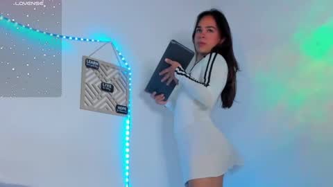 Snapshot of cute_horny12 chatting on 11, 3, 2025 Cute horny1 online show from 11, 3, 2025