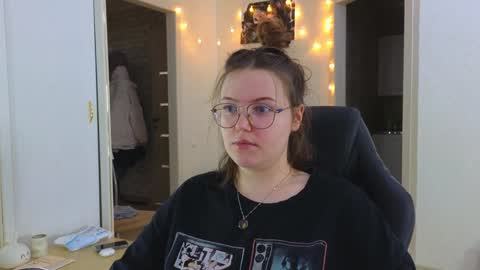 Snapshot of cute_junk chatting on 7, 2, 2025 Kite and Jack online show from 7, 2, 2025