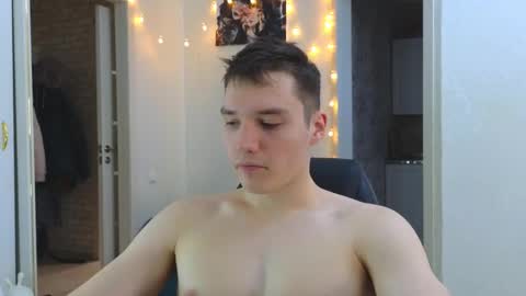 Snapshot of cute_junk chatting on 12, 3, 2025 Kite and Jack online show from 12, 3, 2025