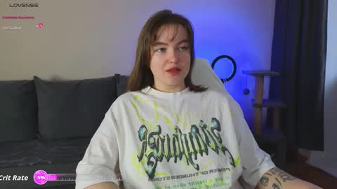 Snapshot of cute_junk chatting on 29, 11, 2025 Kite and Jack online show from 29, 11, 2025