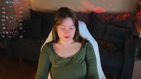 Snapshot of cute_junk chatting on 14, 12, 2025 Kite and Jack online show from 14, 12, 2025