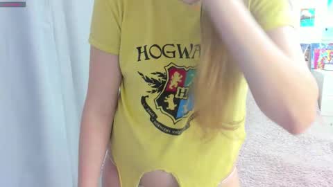cute_kate0 online show from 7, 11, 2025